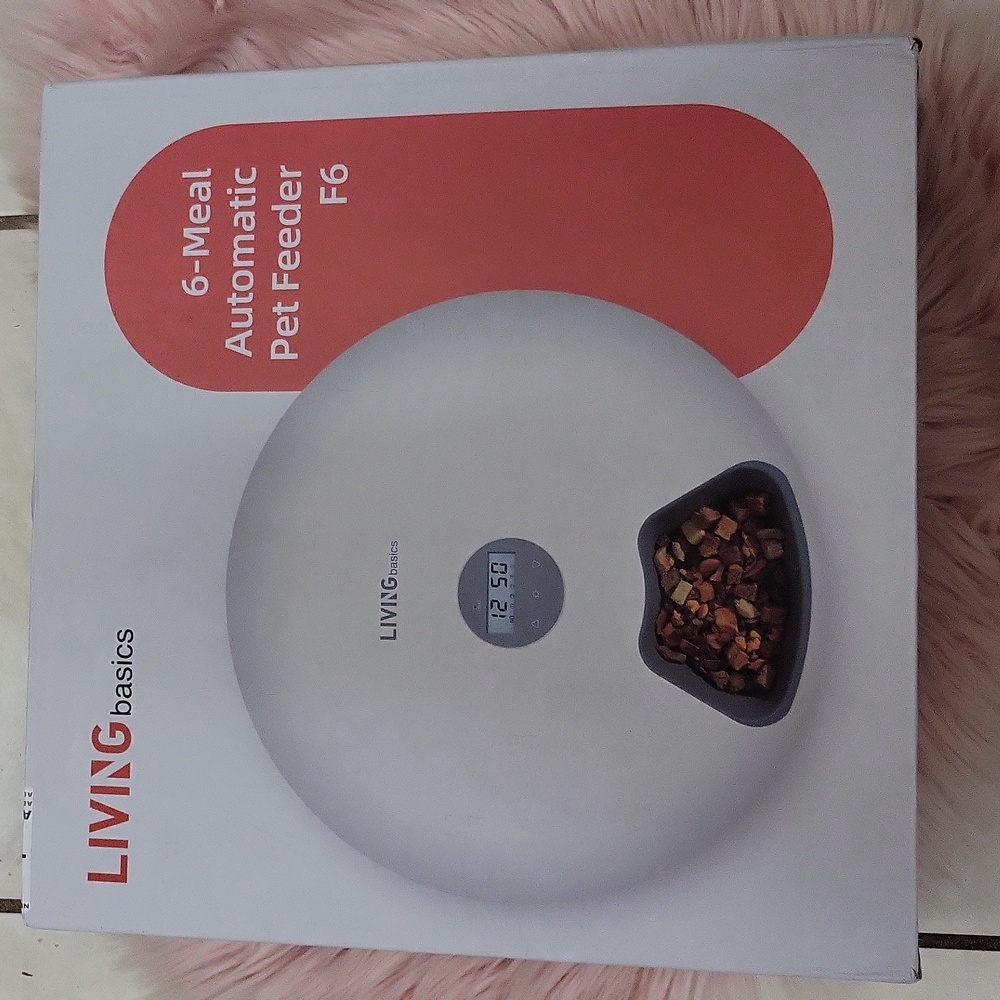 Brand New LIVING BASICS AUTOMATIC ELECTRONIC PET FEEDER